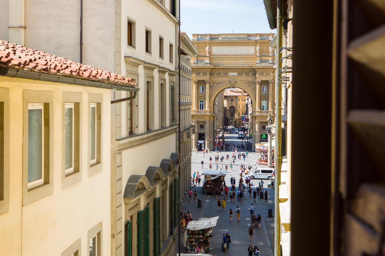 Typical Florentine Apartment Florenz Exterior foto
