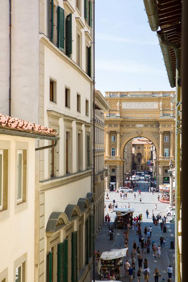 Typical Florentine Apartment Florenz Exterior foto